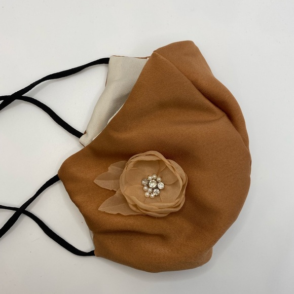 Silk face mask with nose wire - Picture 3 of 4